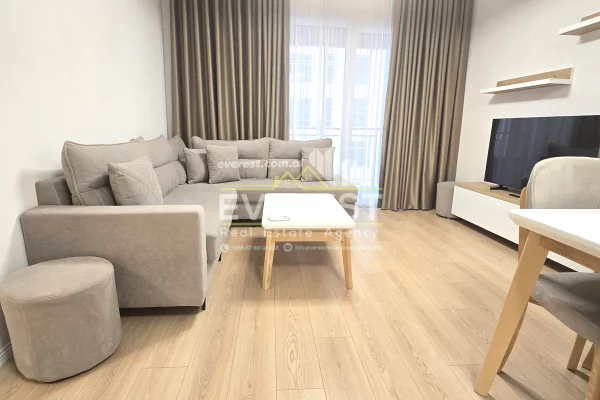 Super Apartament 1+1 per Qera tek Fusha e Aviacionit. Cmimi 60.000 Lek