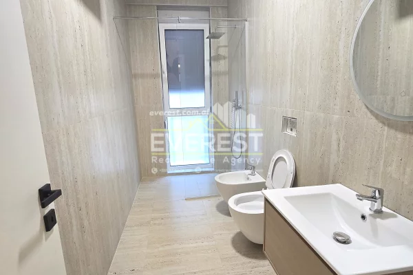 Shtepi me qera Apartament ne Tirane, 1+1, Mobilimi E mobiluar, Pagesa 60,000  Leke.