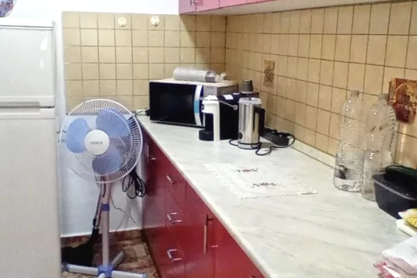 Shtepi me qera Apartament ne Tirane, 1+1, Mobilimi E mobiluar, Pagesa 480  Euro.