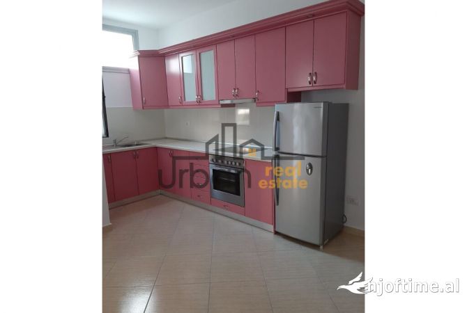 Shtepi ne shitje Apartament ne Vlore, 1+1, Mobilimi E mobiluar, Pagesa 235,000  Euro.