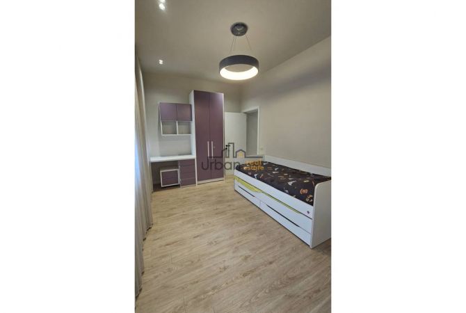 Shtepi ne shitje Apartament ne Tirane, 3+1, Mobilimi E mobiluar, Pagesa 290,000  Euro.