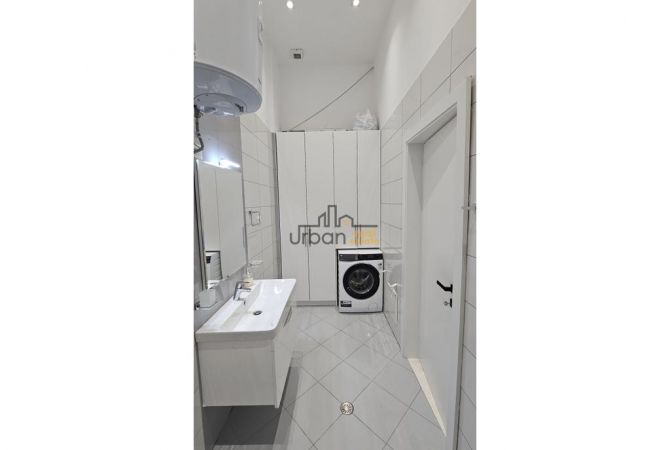 Shtepi ne shitje Apartament ne Tirane, 3+1, Mobilimi E mobiluar, Pagesa 290,000  Euro.