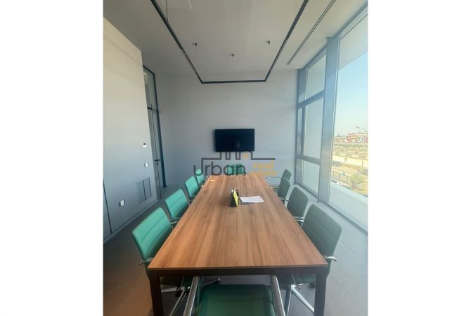 ZYRA ME QIRA | BUZE AUTOSTRADES, PRANE QTU - 3300Euro | 300m2