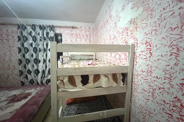 Shtepi ne shitje Apartament ne Tirane, 4+1, Mobilimi E mobiluar, Pagesa 190,000  Euro.