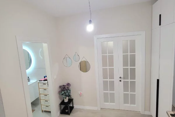 Appartamento in vendita a Tirana 1+1, Arredato