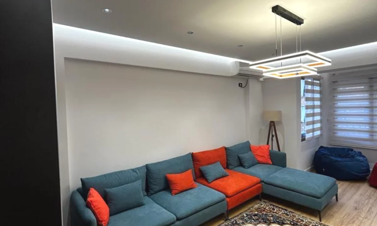 Shtepi me qera Apartament ne Tirane, 2+1, Mobilimi E mobiluar, Pagesa 1,000  Euro.