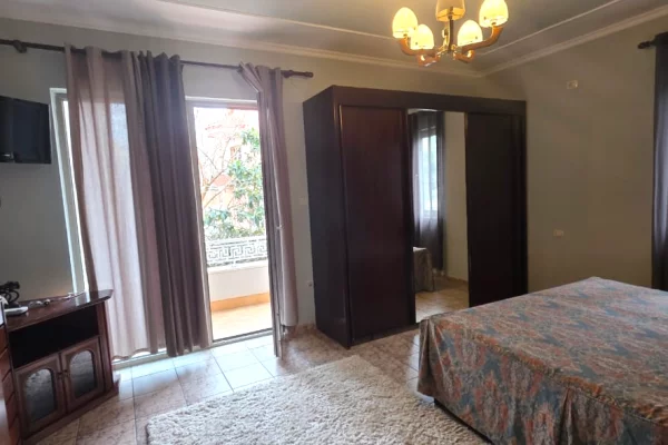 Luxury villas for rent in Tirana 3+1, Furnished