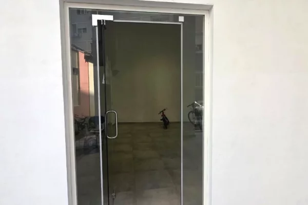 Ambient biznesi me qera 1+1 ne Tirane - 400 Euro