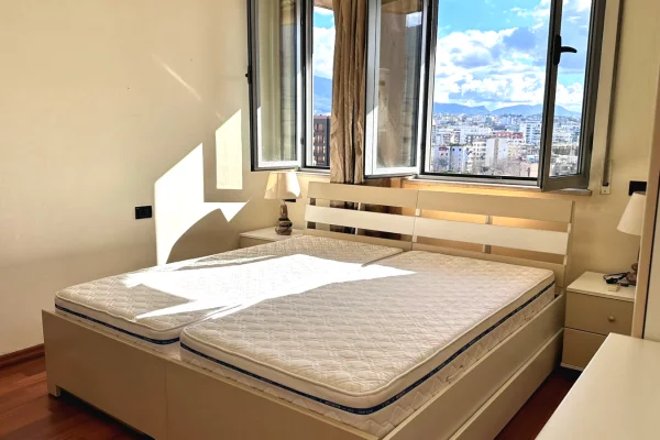 Appartamento in affitto a Tirana 1+1, Arredato