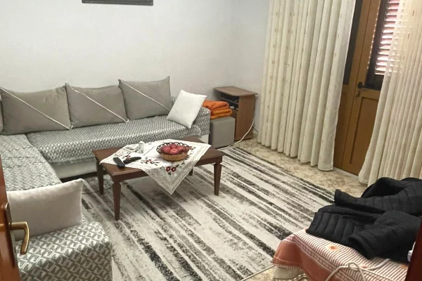 Qera, Ambient Biznesi (Kat Vile) 3+1, 5 Maji – 800 € | 207 m²