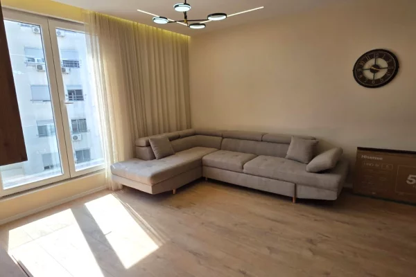Qera, Apartament 1+1,Bulevardi i Ri, Tiranë - 650€ | 65 m²