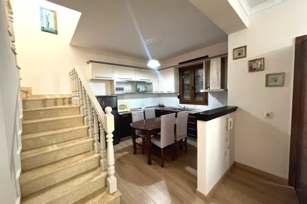 Duplex (2 storey house) for rent in Tirana 5+1, Furnished