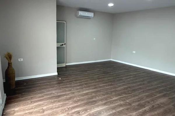 Business Property in Sale 1+1 in Tirana - 82,000 Euro