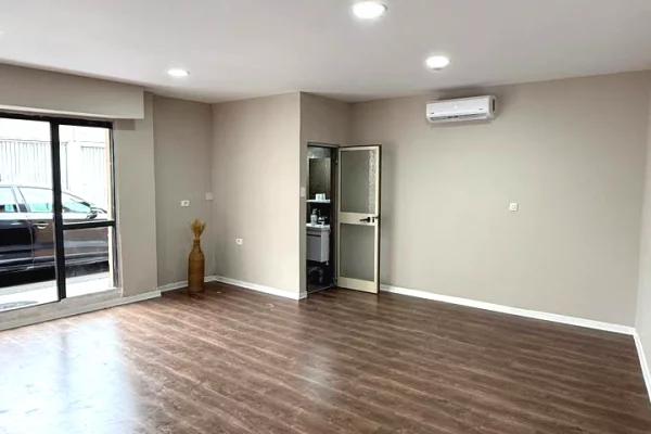 Business Property in Sale 1+1 in Tirana - 82,000 Euro