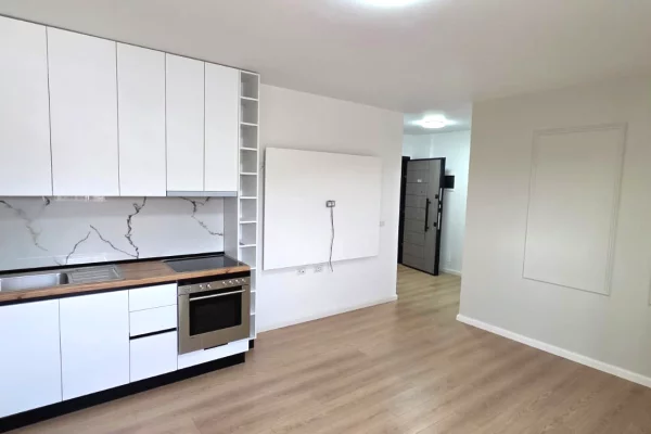 Shtepi me qera Apartament ne Tirane, 2+1, Mobilimi Pjeserisht e mobiluar, Pagesa 500  Euro.