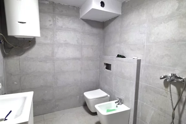 Shtepi me qera Apartament ne Tirane, 2+1, Mobilimi E mobiluar, Pagesa 450  Euro.