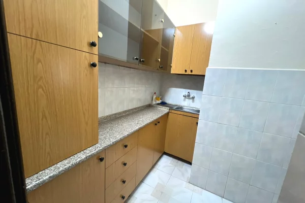 Shtepi me qera Apartament ne Tirane, 1+1, Mobilimi E mobiluar, Pagesa 550  Euro.