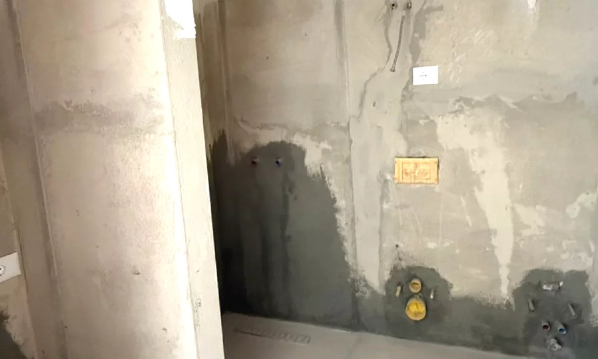 Appartamento in vendita a Tirana 2+1, Vuoto