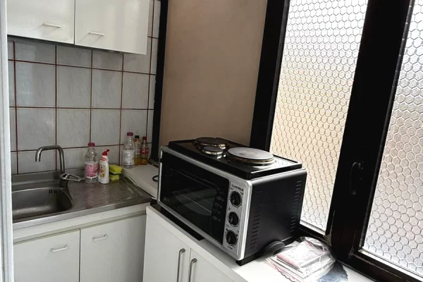 Shtepi me qera Apartament ne Tirane, 1+1, Mobilimi E mobiluar, Pagesa 500  Euro.