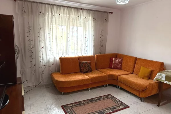 Shtepi me qera 1+1 ne Tirane - 500 Euro