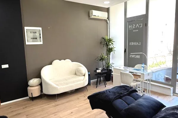 Qera, Ambient Biznesi, Ish Blloku, Tirane - 500Euro | 31 m2