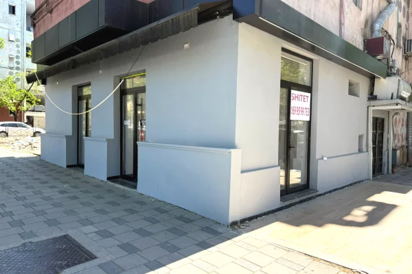 Shitet, Ambient Biznesi, Pranë Harry Fultz, Tiranë - 410000 € | 65 m²
