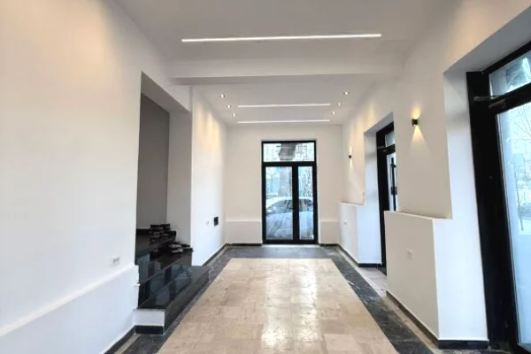 Shitet, Ambient Biznesi, Prane Harry Fultz, Tirane - 410000 Euro | 65 m2