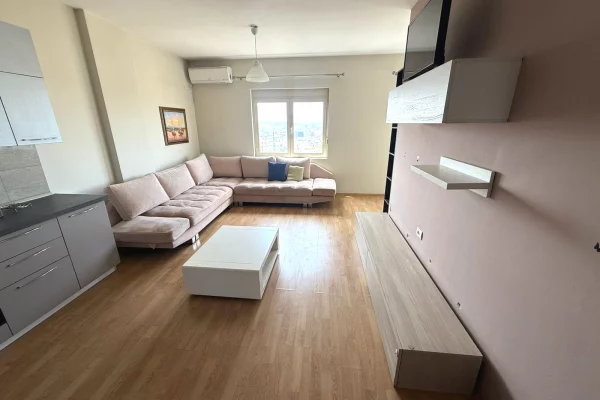 Shtepi ne shitje 2+1 ne Tirane - 130,000 Euro
