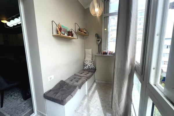 Shtepi me qera Apartament ne Tirane, 2+1, Mobilimi E mobiluar, Pagesa 700  Euro.