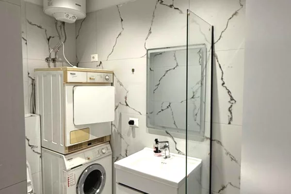 Shtepi me qera Apartament ne Tirane, 1+1, Mobilimi E mobiluar, Pagesa 300  Euro.