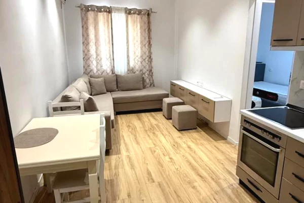 Qera, Apartament 1+1 , Fresku, Tiranë - 300€ | 67 m²