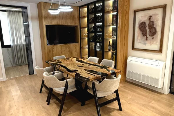 Shtepi ne shitje Apartament ne Tirane, 3+1, Mobilimi E mobiluar, Pagesa 450,000  Euro.