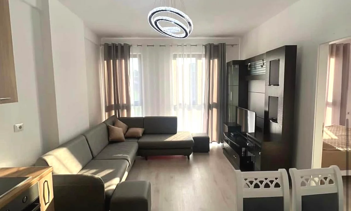 Shtepi me qera Apartament ne Tirane, 1+1, Mobilimi E mobiluar, Pagesa 500  Euro.