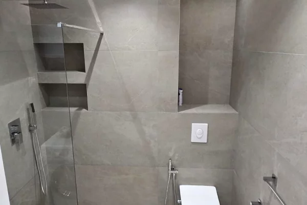 Shtepi me qera Apartament ne Tirane, 1+1, Mobilimi E mobiluar, Pagesa 80,000  Leke.