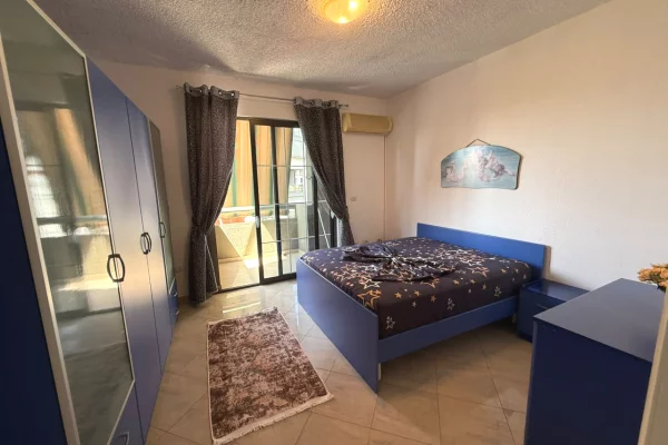 Tirane, jepet me qera  apartament 1+1 kati 7 ,105 m2, 70000 Lek (Rruga e Kosovareve) 