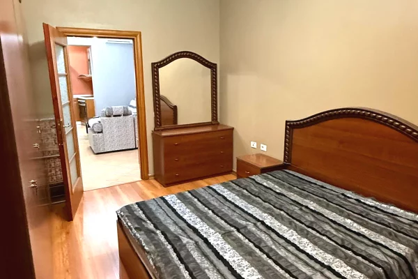 Shtepi me qera Apartament ne Tirane, 1+1, Mobilimi E mobiluar, Pagesa 55,000  Leke.