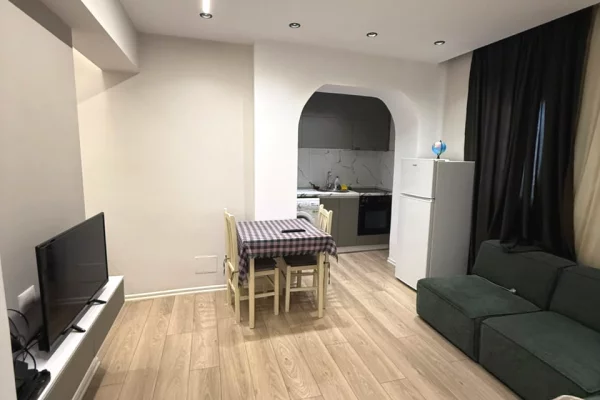 Qera, Apartament 1+1 , Ish Stacioni i Trenit, Tiranë - 40.000 Lekë | 55 m²