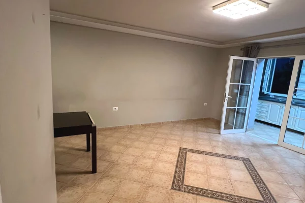 Shtepi ne shitje 2+1 ne Tirane - 23,900,000 Leke