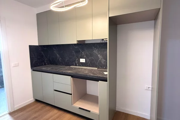 Shtepi ne shitje Apartament ne Tirane, 1+1, Mobilimi E mobiluar, Pagesa 327,000  Euro.