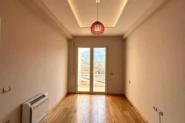 Shtepi ne shitje Apartament ne Tirane, 2+1, Mobilimi E mobiluar, Pagesa 26,000,000  Leke.
