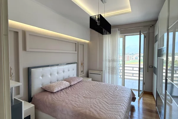 Shtepi ne shitje Apartament ne Tirane, 2+1, Mobilimi E mobiluar, Pagesa 26,000,000  Leke.
