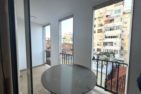Qera, Ambient Biznesi , Rruga e Kavajes, Tirana - 65.000 Leke Neto| 80 m2