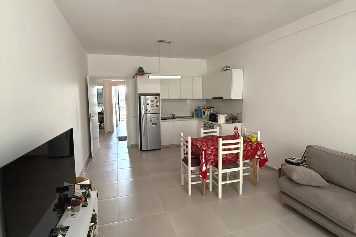 Shtepi me qera Apartament ne Tirane, 2+1, Mobilimi E mobiluar, Pagesa 70,000  Leke.