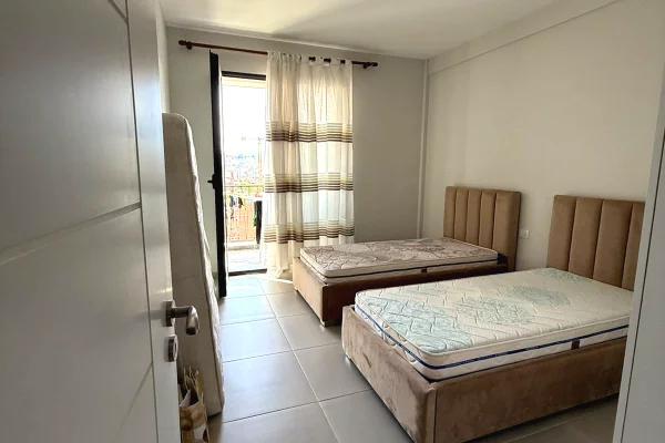 Shtepi me qera Apartament ne Tirane, 2+1, Mobilimi E mobiluar, Pagesa 70,000  Leke.
