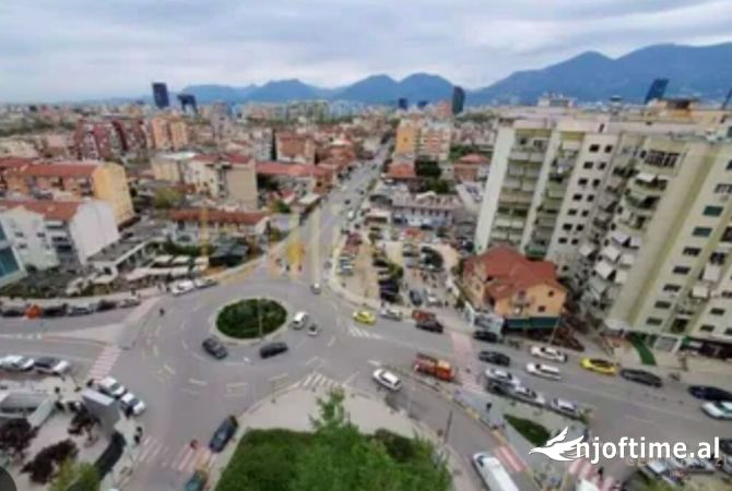 Shiten 2 Vende Parkimi në Komunën e Parisit