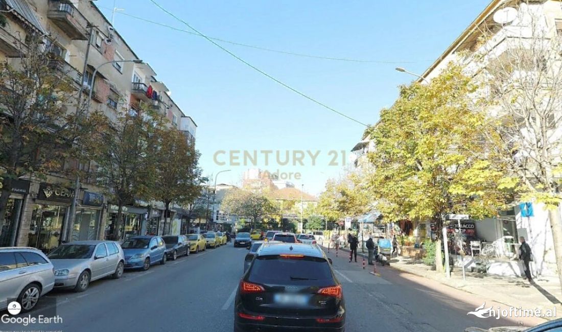 Shesim Dyqan tek Rruga e Barrikadave!