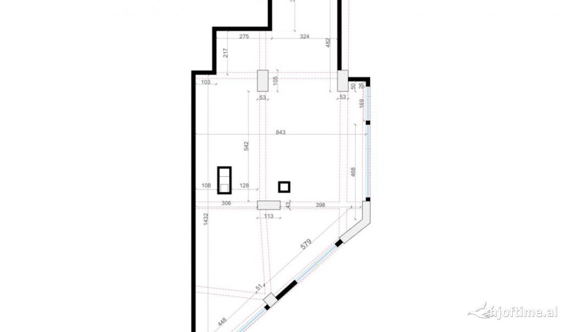 Ne rrugen e durresit prane Hotel Coloseo ofrojme per qira njesi komerciale.