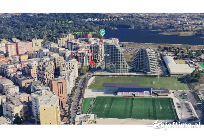 Ambiente Commerciale in Affitto 3+1 a Tirana - 1,600 Euro