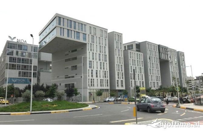 Ambiente Commerciale in Affitto 3+1 a Tirana - 850 Euro