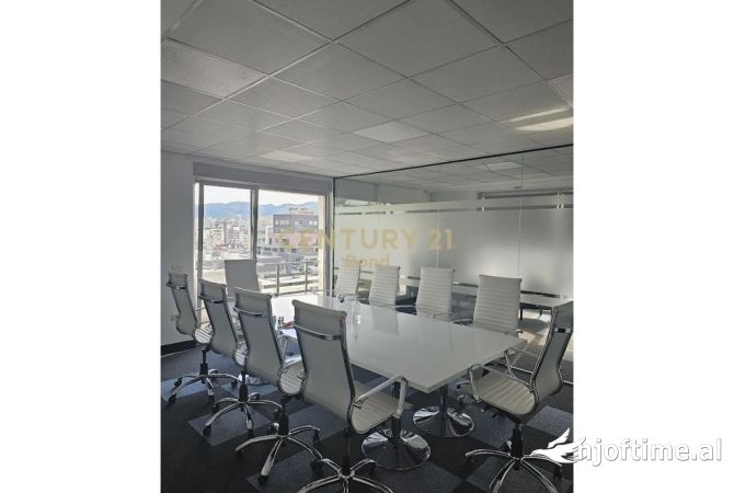 ISH BLLOKU AMBIENT ZYRASH ME QIRA !!